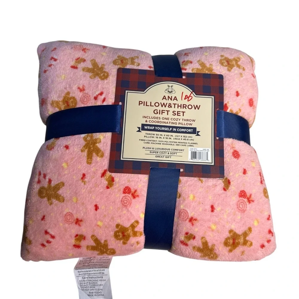 NWT ANA Pillow & Throw Gift Set‎ Pink Gingerbread Man Flannel Fleece 50x60 Cozy